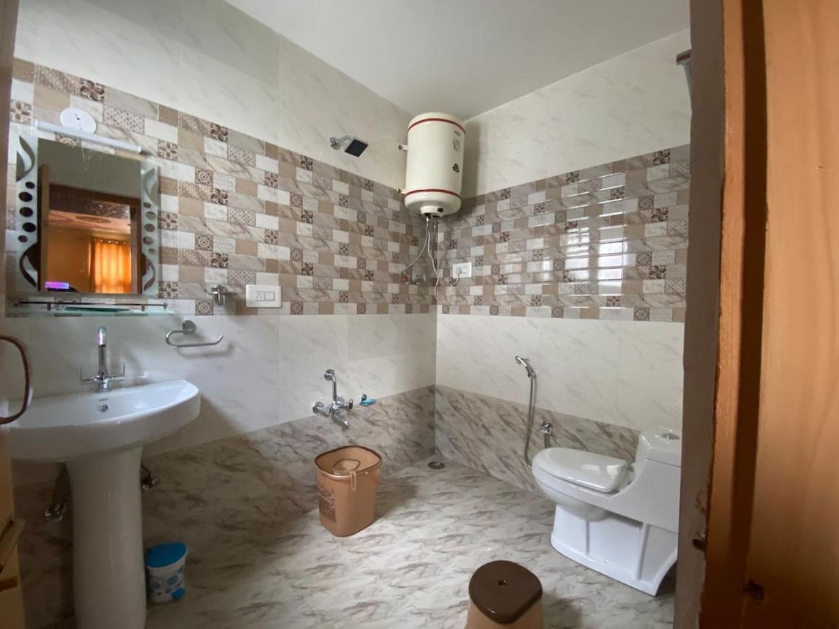 Penthouse Villa Σριναγκάρ Εξωτερικό φωτογραφία