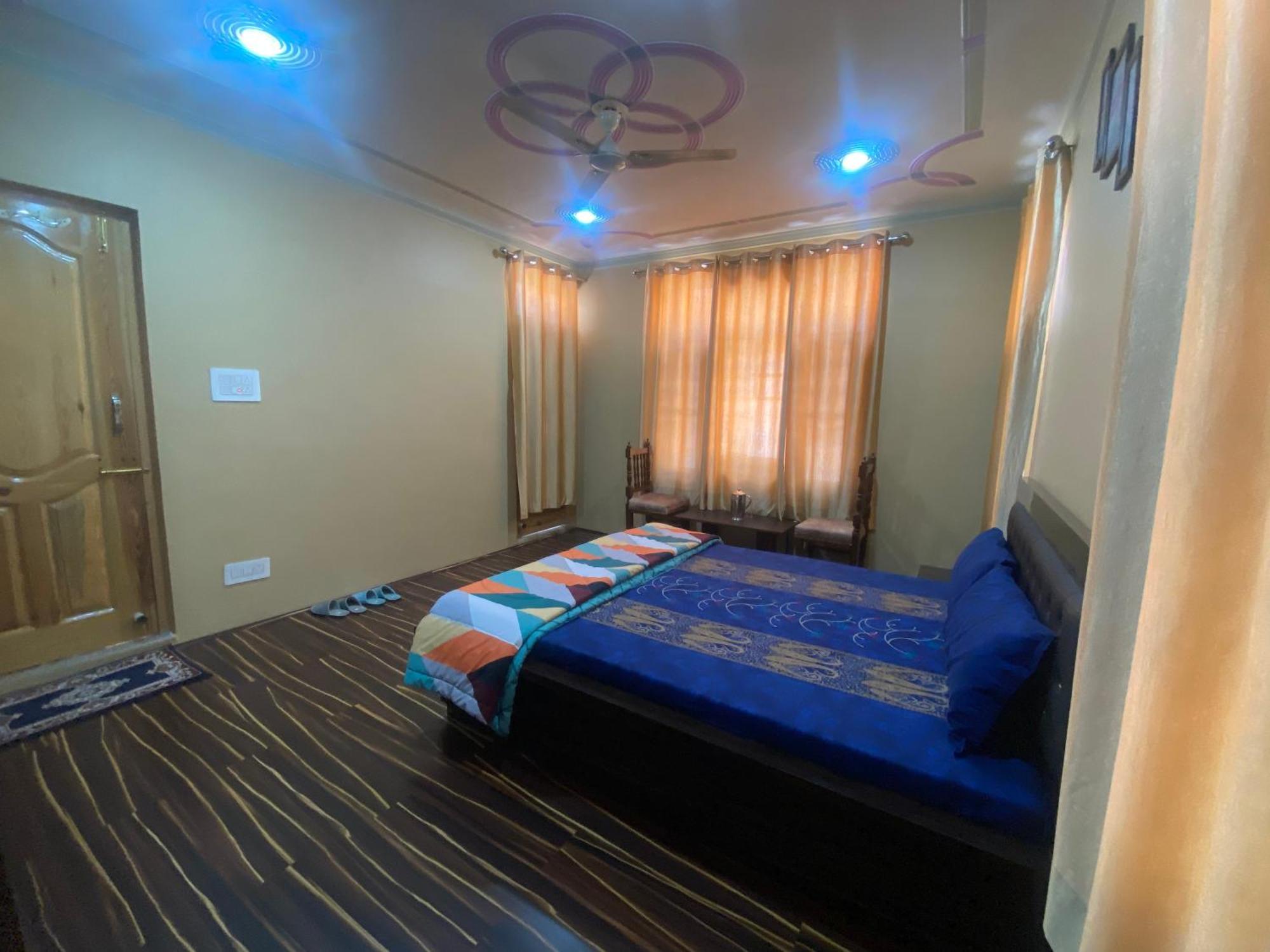 Penthouse Villa Σριναγκάρ Εξωτερικό φωτογραφία
